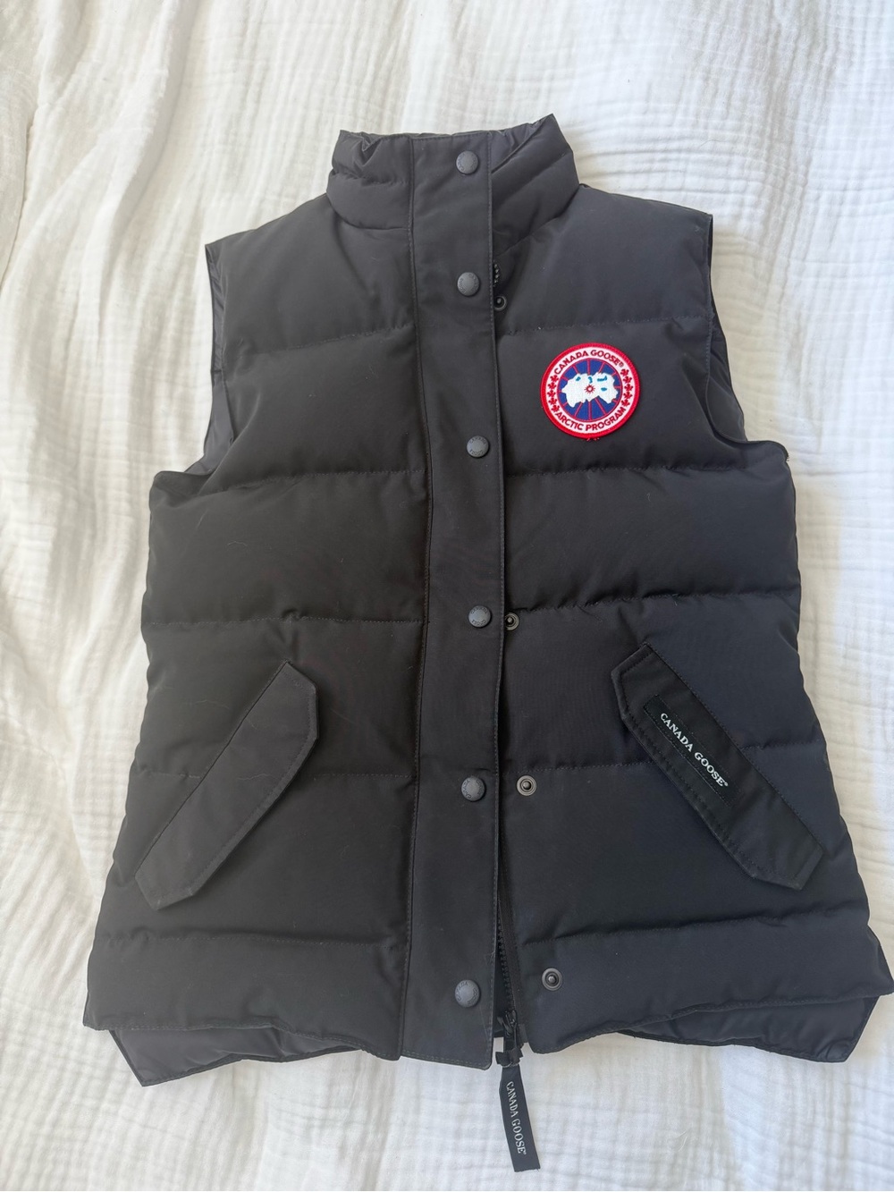 Canada Goose women’s  Black Puffer Vest